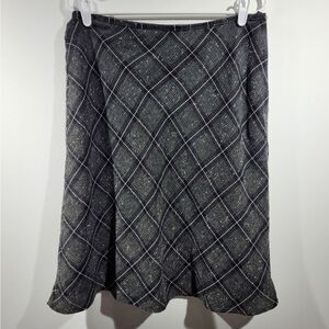 Villager woman's plaid‎ midi skirt